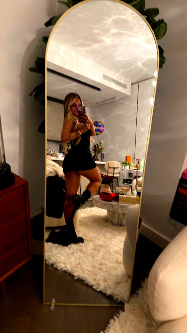 kaitlyn_krems image ~ Altpins