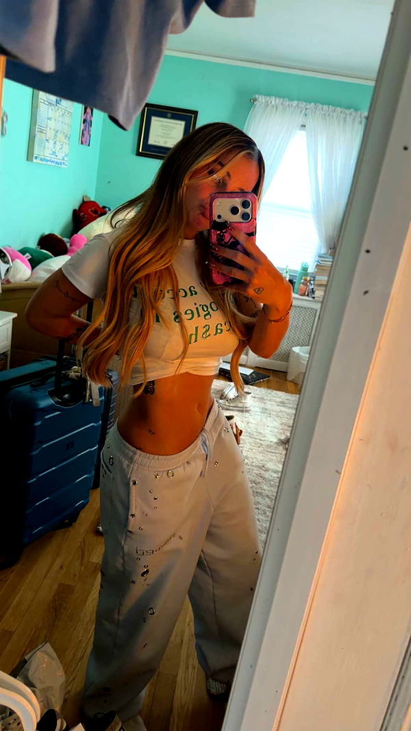 kaitlyn_krems image ~ Altpins