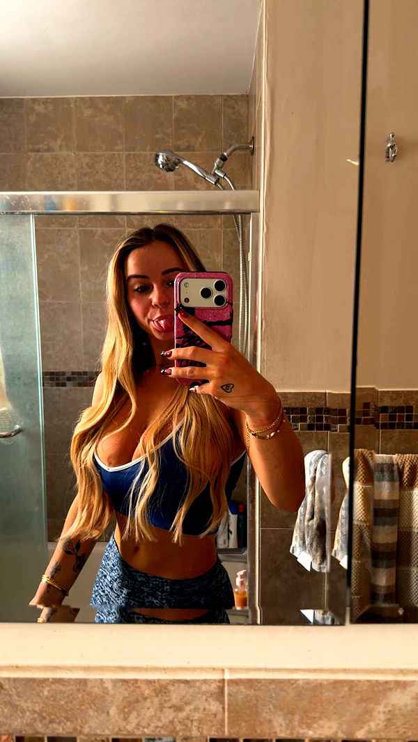 kaitlyn_krems image ~ Altpins