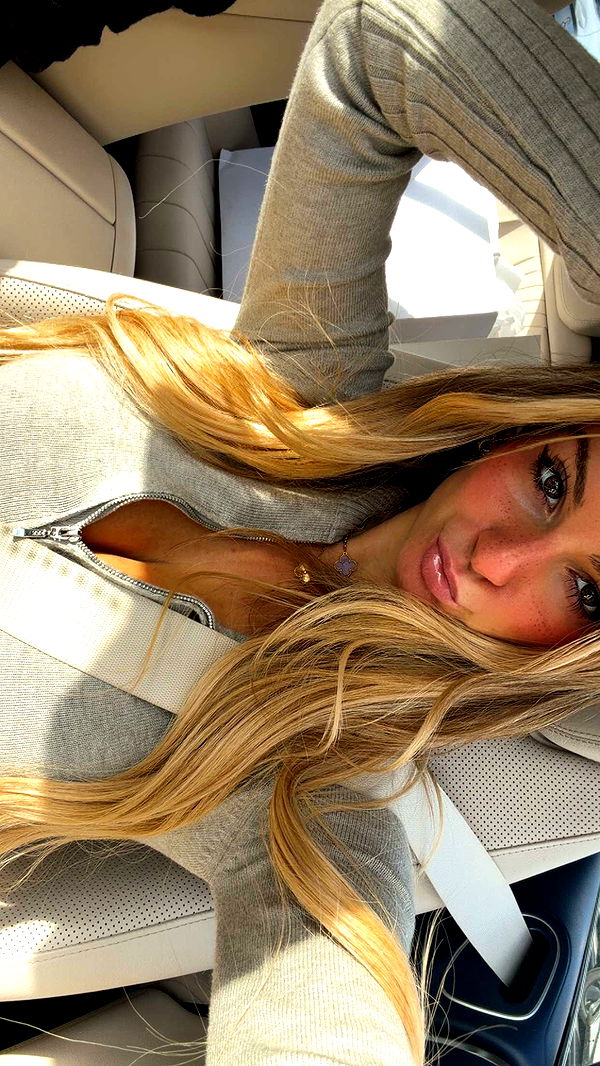 kaitlyn_krems image ~ Altpins