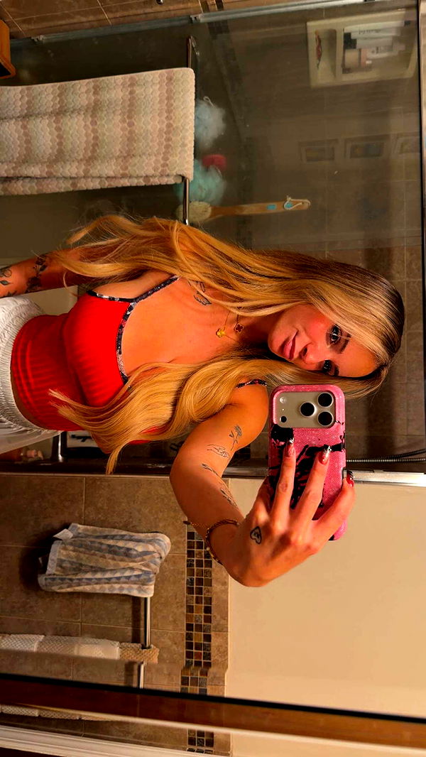 kaitlyn_krems image ~ Altpins