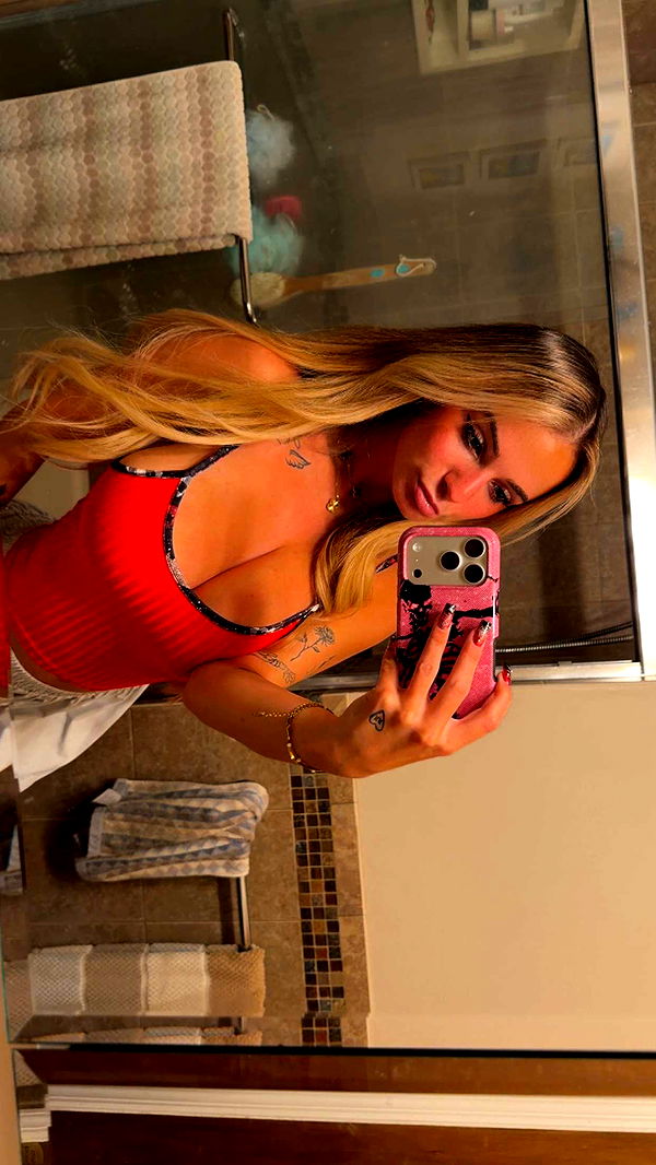 kaitlyn_krems image ~ Altpins