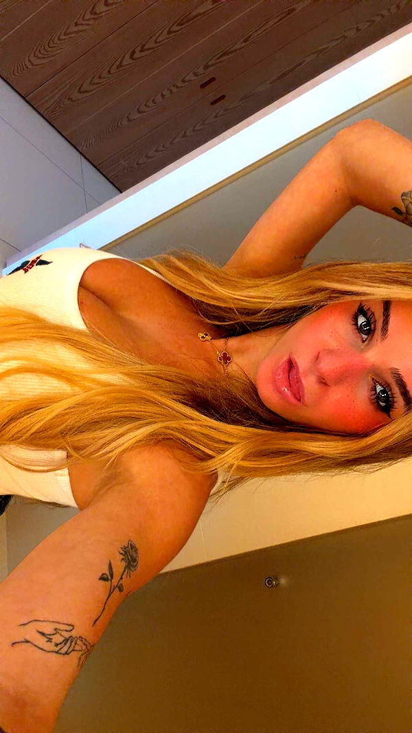 kaitlyn_krems image ~ Altpins