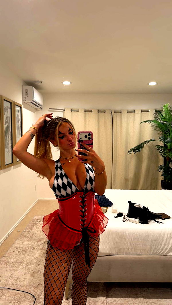 kaitlyn_krems image ~ Altpins