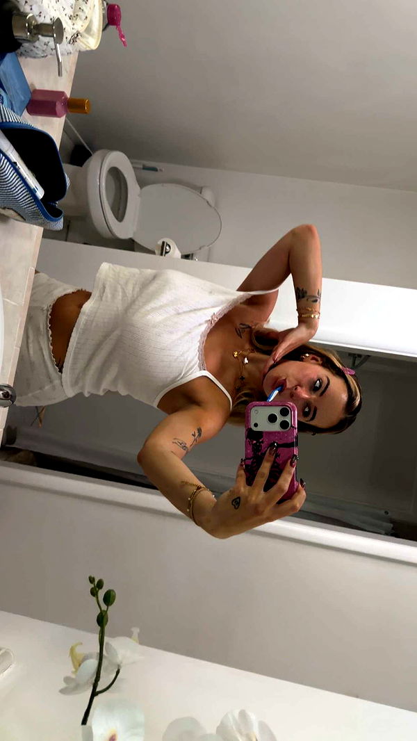 kaitlyn_krems image ~ Altpins