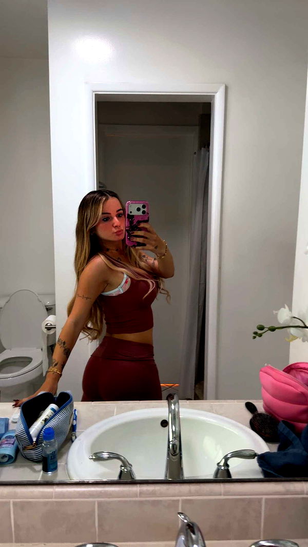 kaitlyn_krems image ~ Altpins