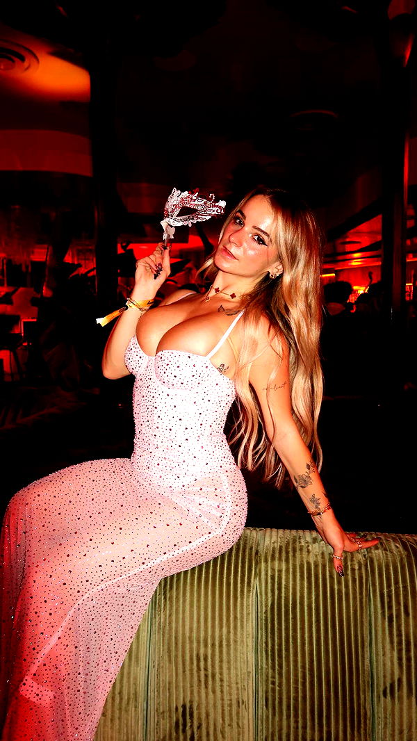 kaitlyn_krems image ~ Altpins