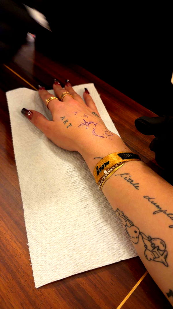 kaitlyn_krems image ~ Altpins