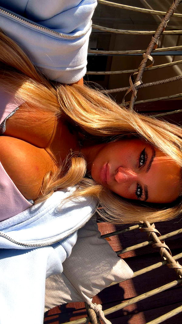 kaitlyn_krems image ~ Altpins