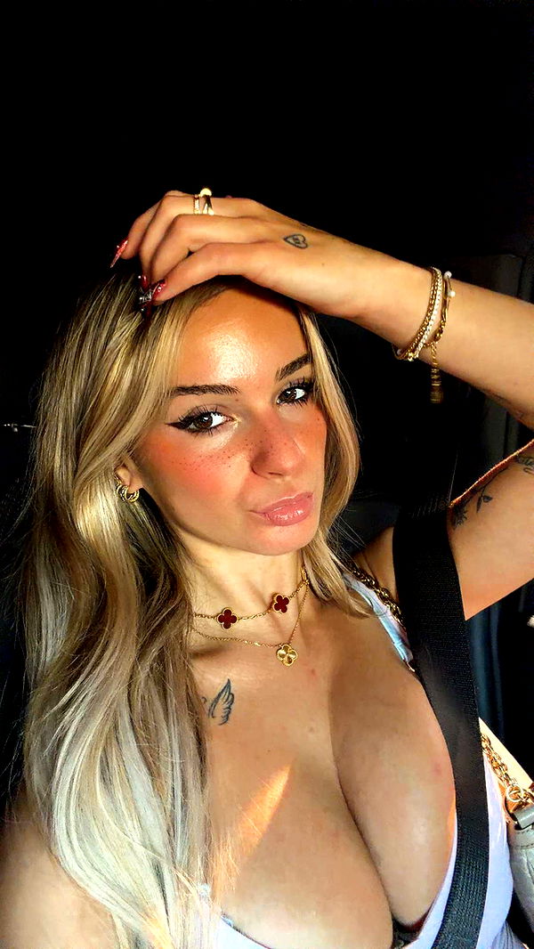 kaitlyn_krems image ~ Altpins