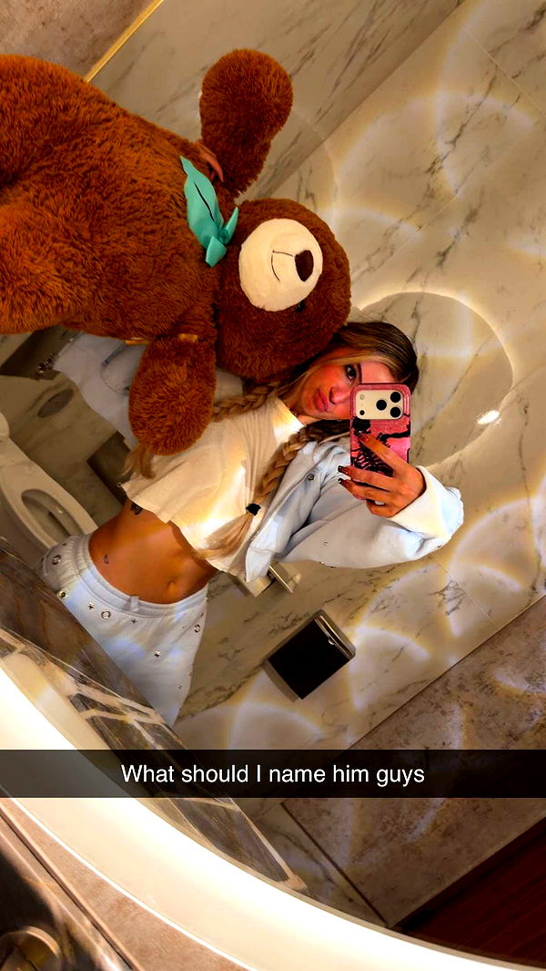 kaitlyn_krems image ~ Altpins