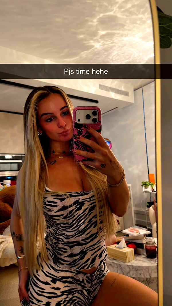 kaitlyn_krems image ~ Altpins