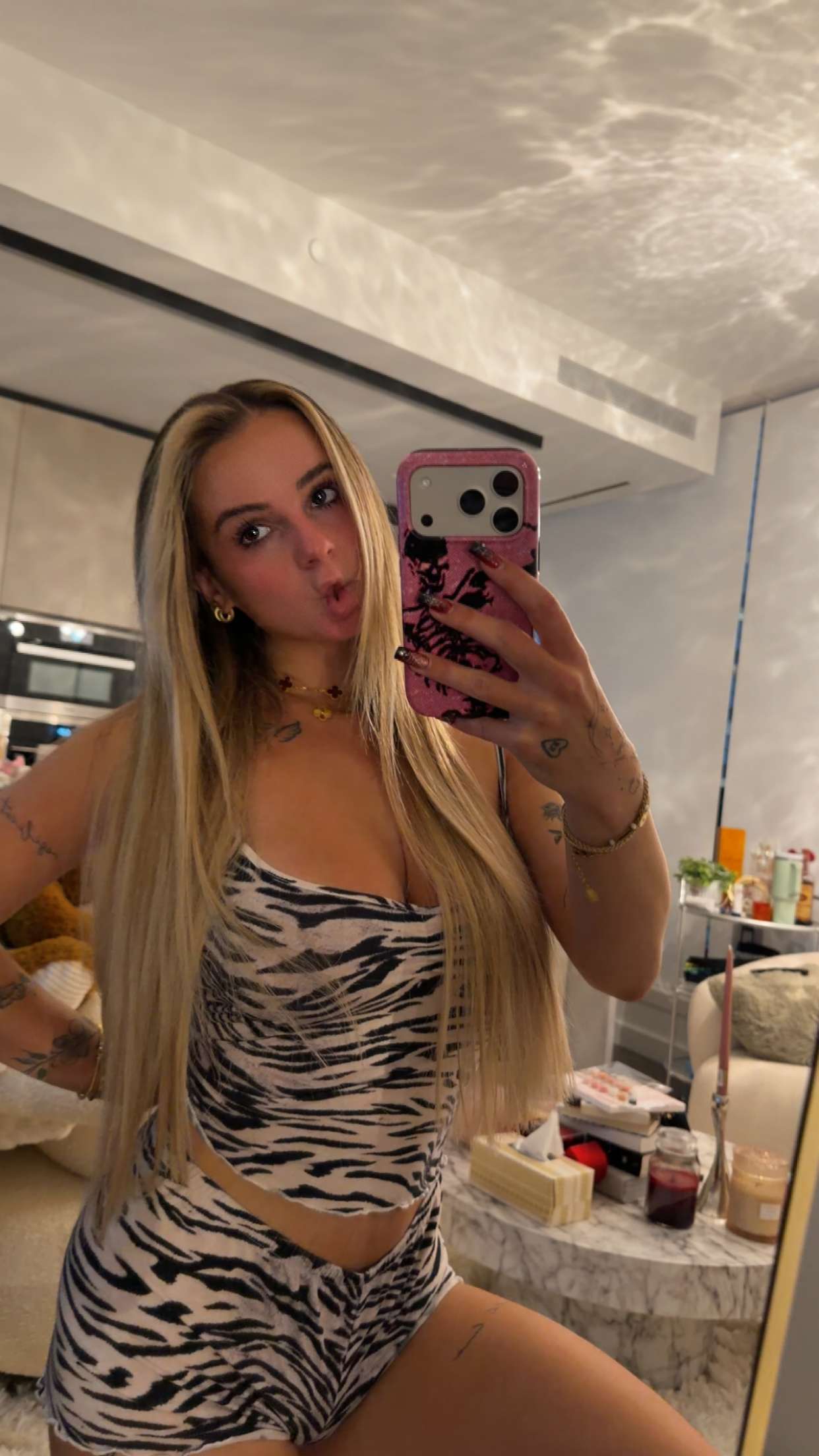 kaitlyn_krems snapchat image archive image