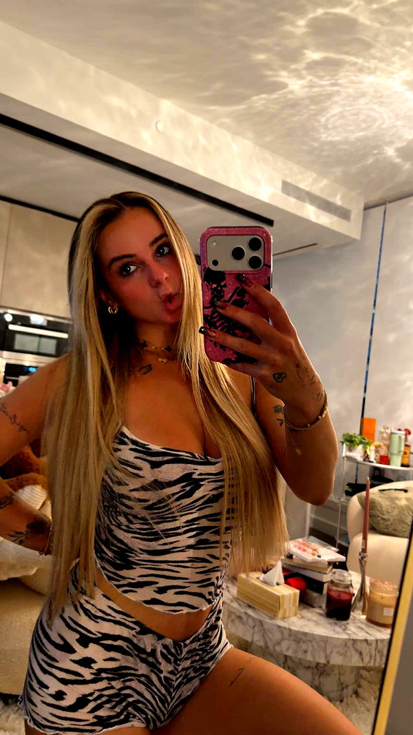 kaitlyn_krems image ~ Altpins