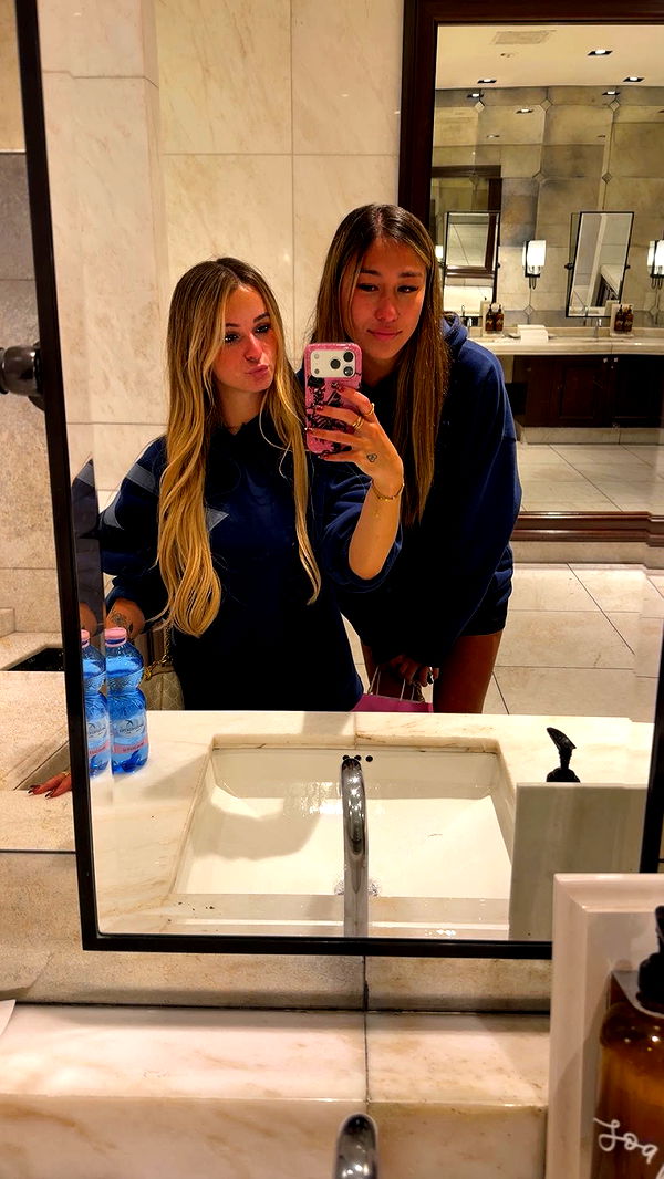 kaitlyn_krems image ~ Altpins