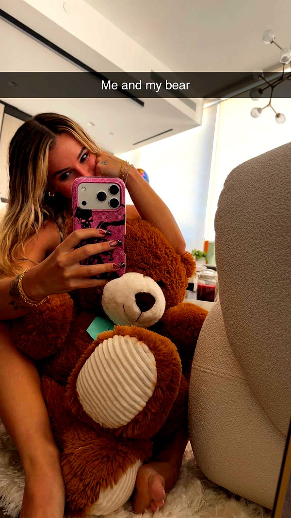 kaitlyn_krems image ~ Altpins