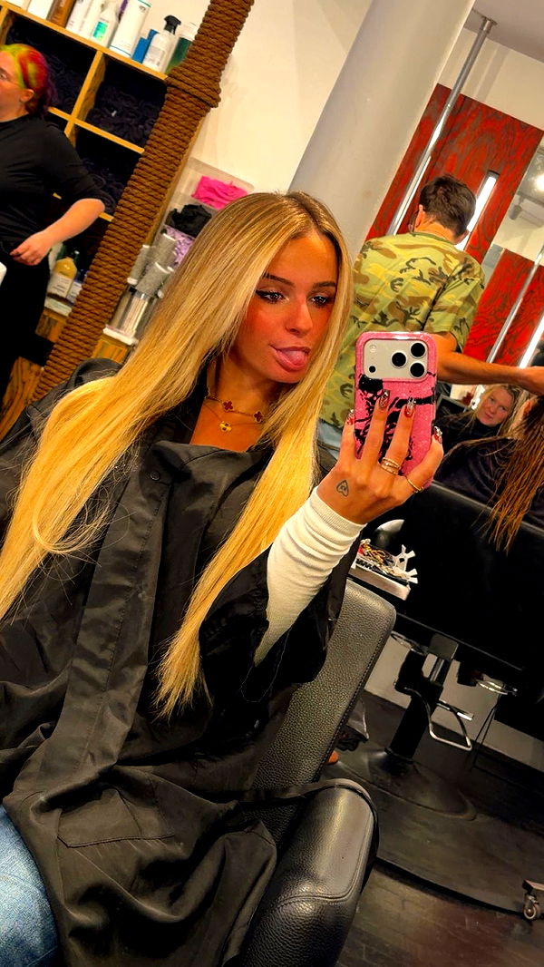 kaitlyn_krems image ~ Altpins