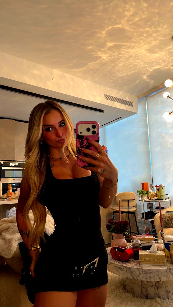 kaitlyn_krems image ~ Altpins