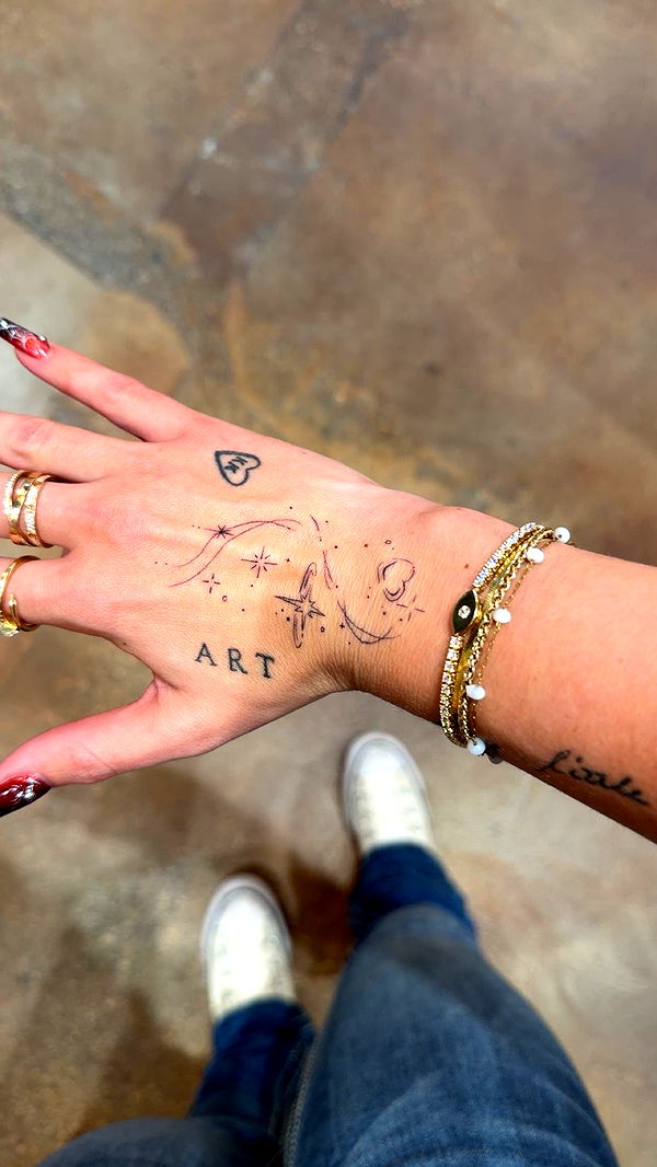 kaitlyn_krems image ~ Altpins