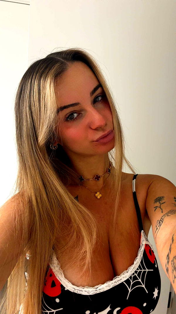 kaitlyn_krems image ~ Altpins