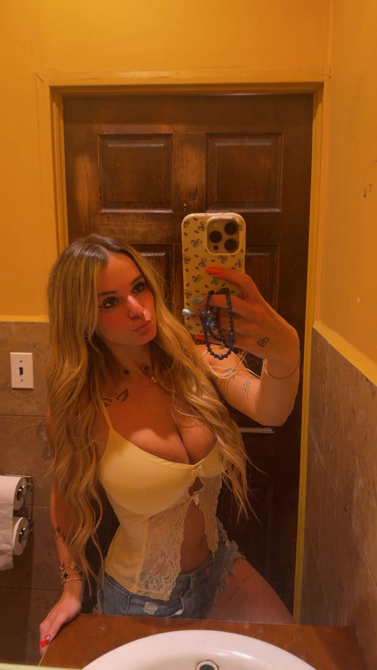 kaitlyn_krems snapchat image archive image