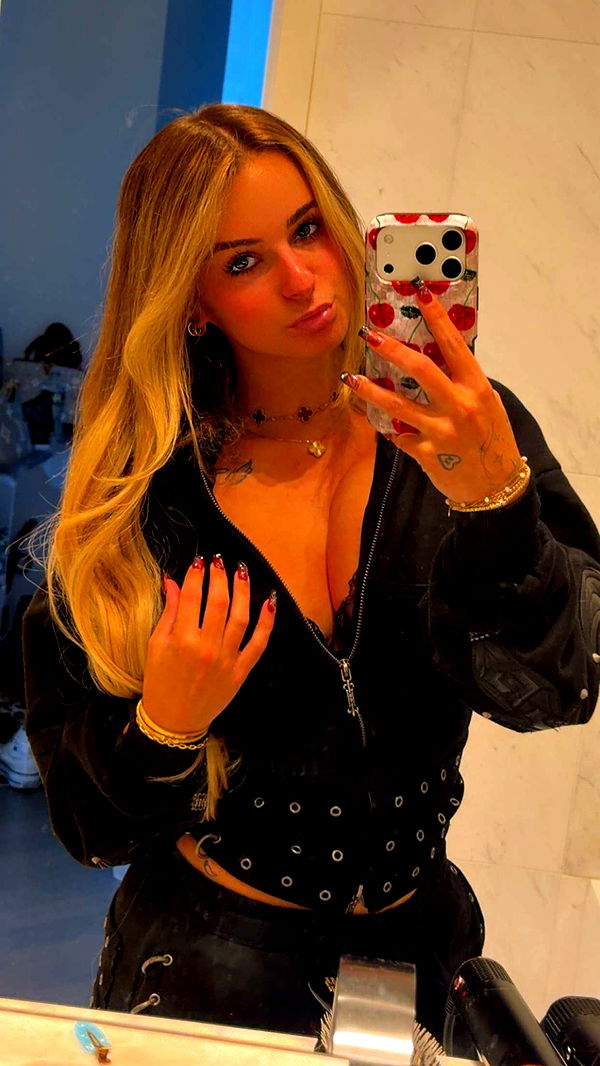 kaitlyn_krems image ~ Altpins