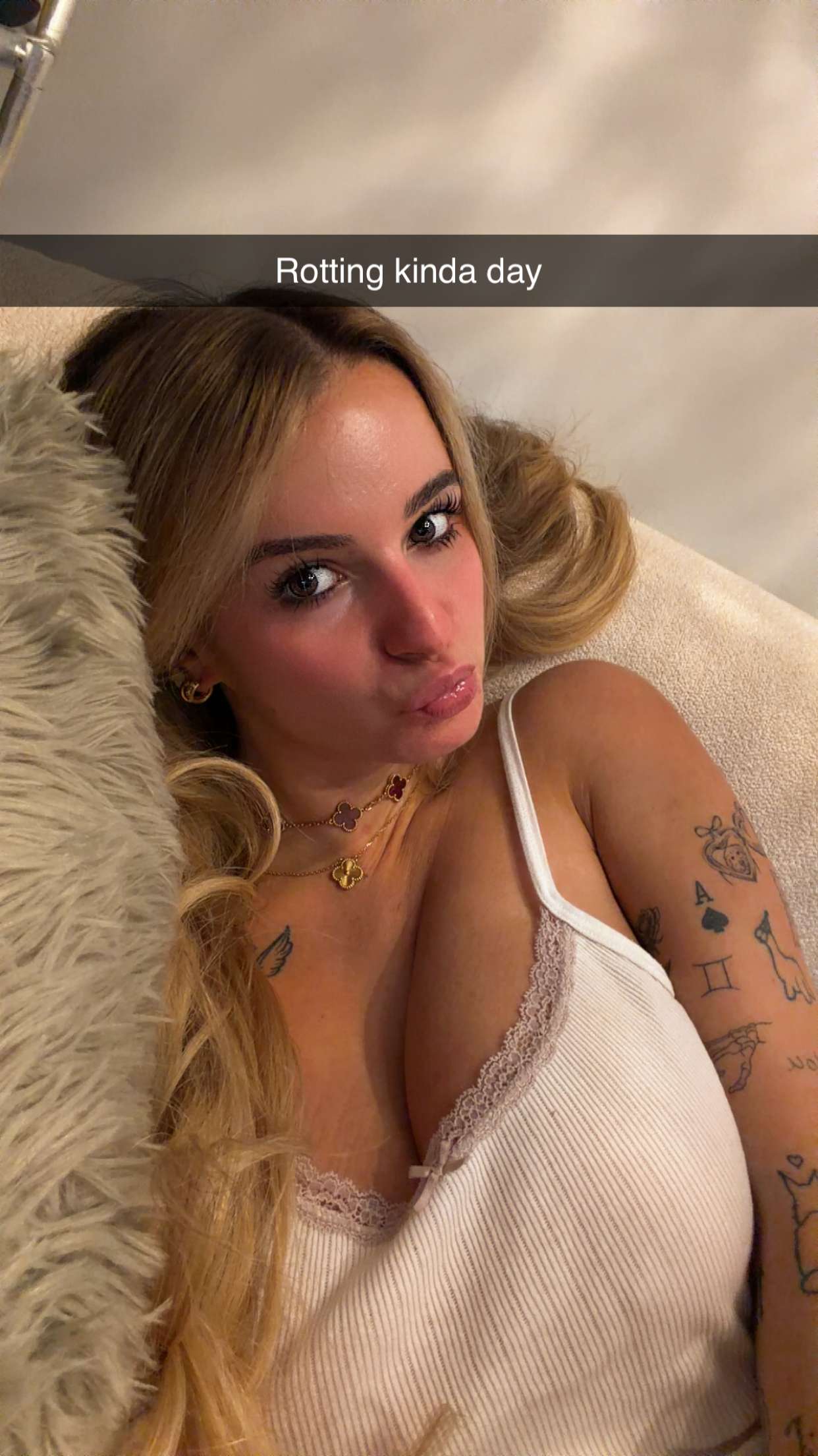 kaitlyn_krems snapchat image archive image