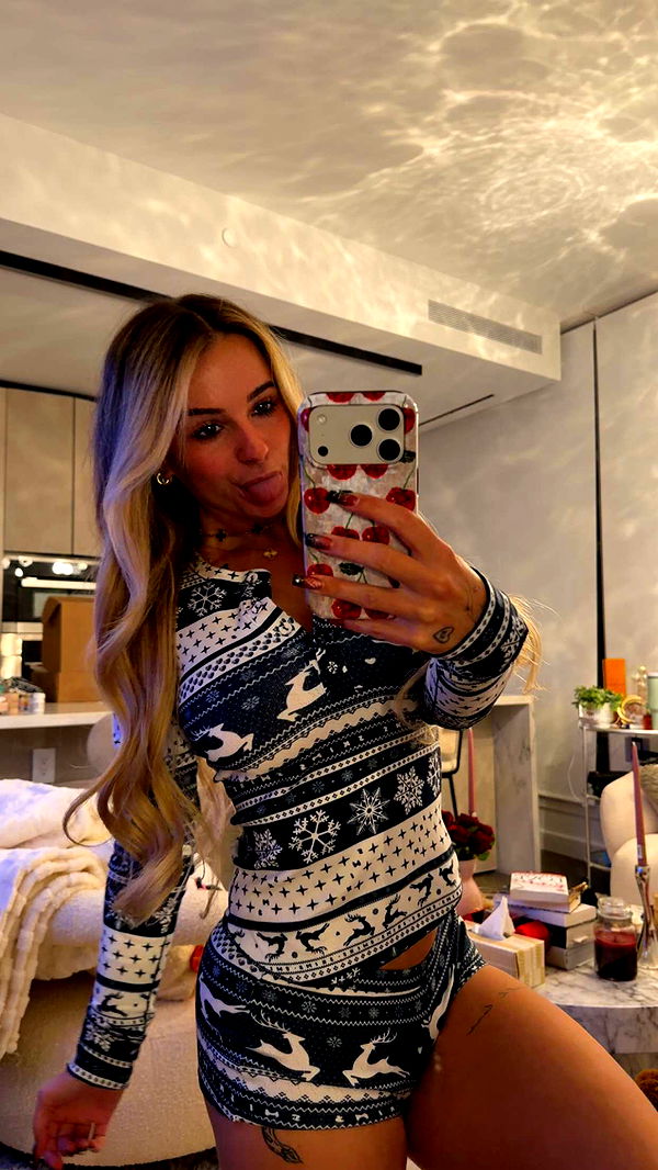 kaitlyn_krems image ~ Altpins