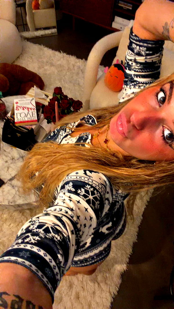 kaitlyn_krems image ~ Altpins