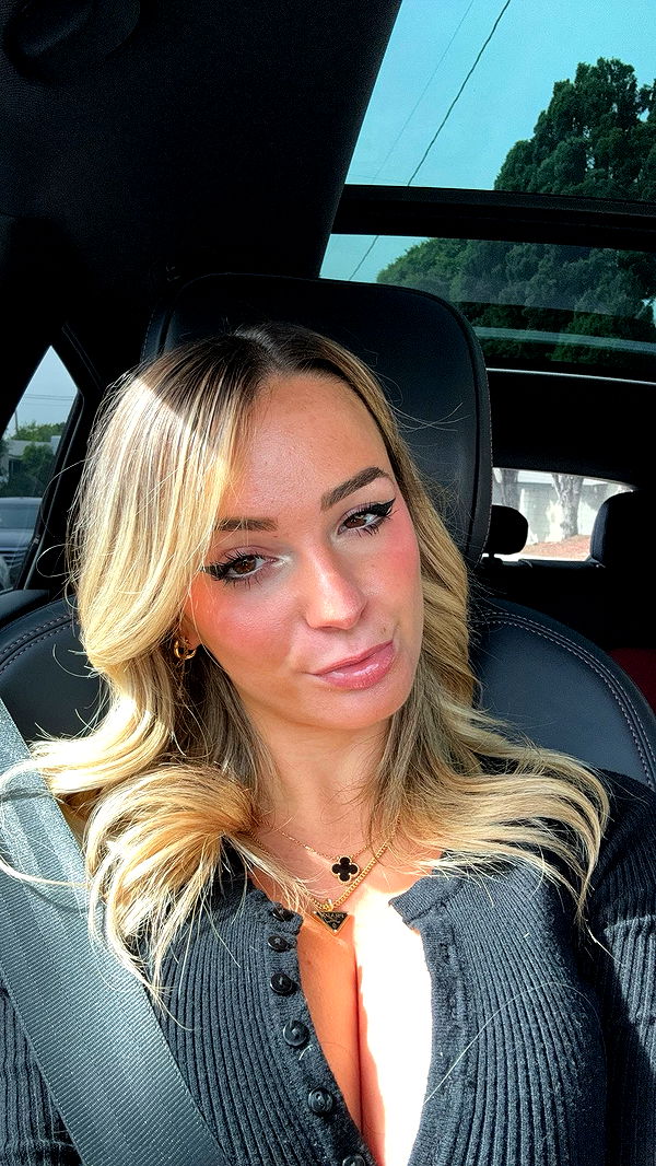 kaitlyn_krems image ~ Altpins