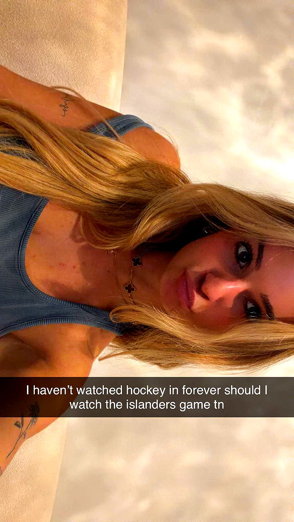 kaitlyn_krems image ~ Altpins