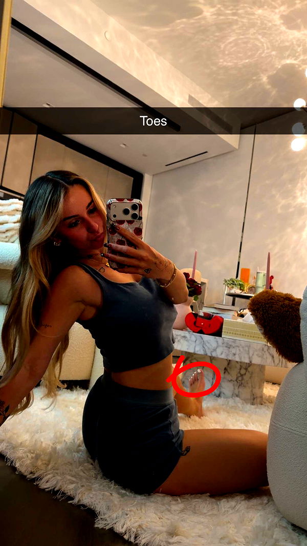 kaitlyn_krems image ~ Altpins