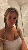 kaitlyn_krems Altpins Profile Picture