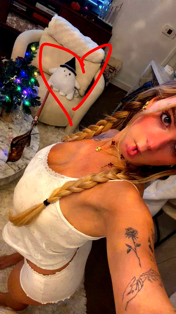 kaitlyn_krems snapchat image archive image