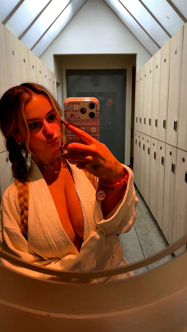 kaitlyn_krems image ~ Altpins