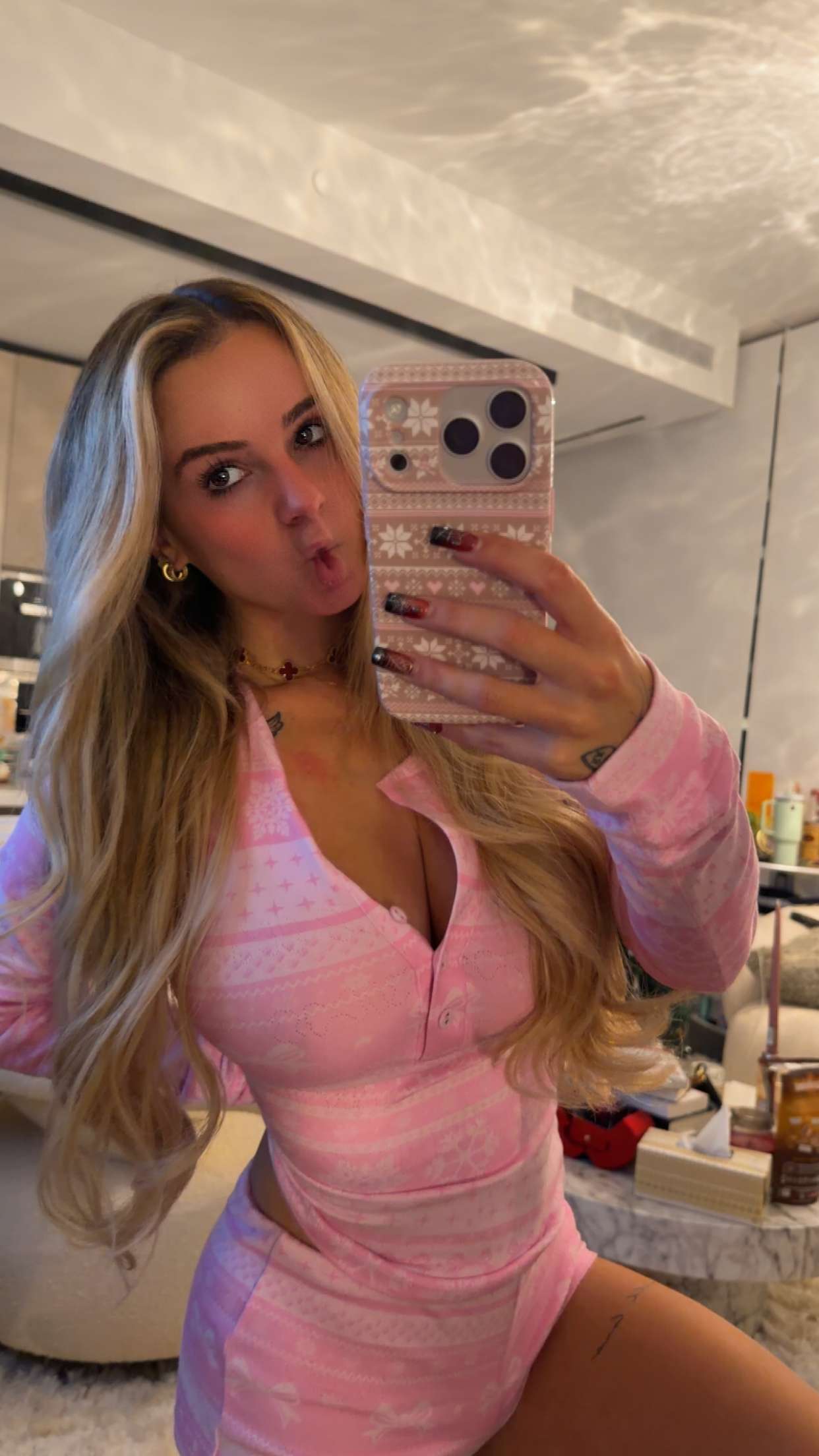 kaitlyn_krems snapchat image archive image