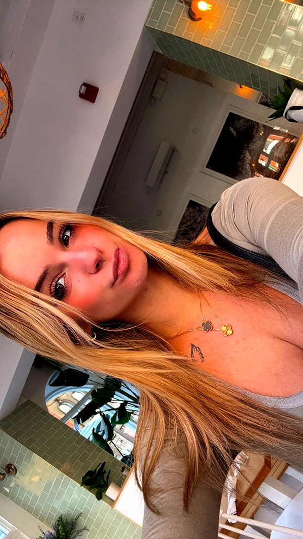 kaitlyn_krems image ~ Altpins