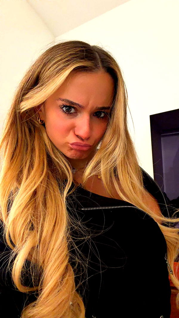 kaitlyn_krems image ~ Altpins