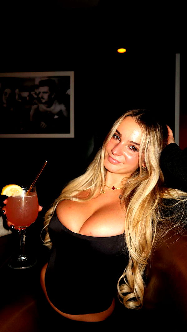 kaitlyn_krems image ~ Altpins