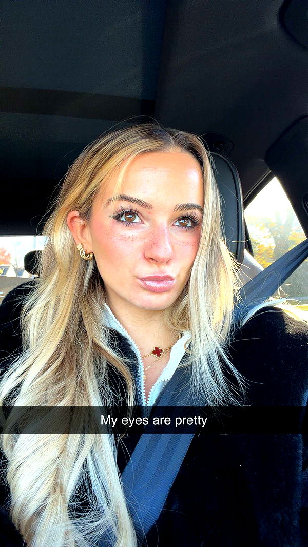 kaitlyn_krems image ~ Altpins