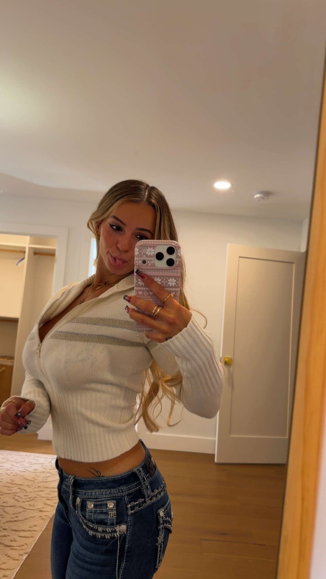 kaitlyn_krems snapchat image archive image