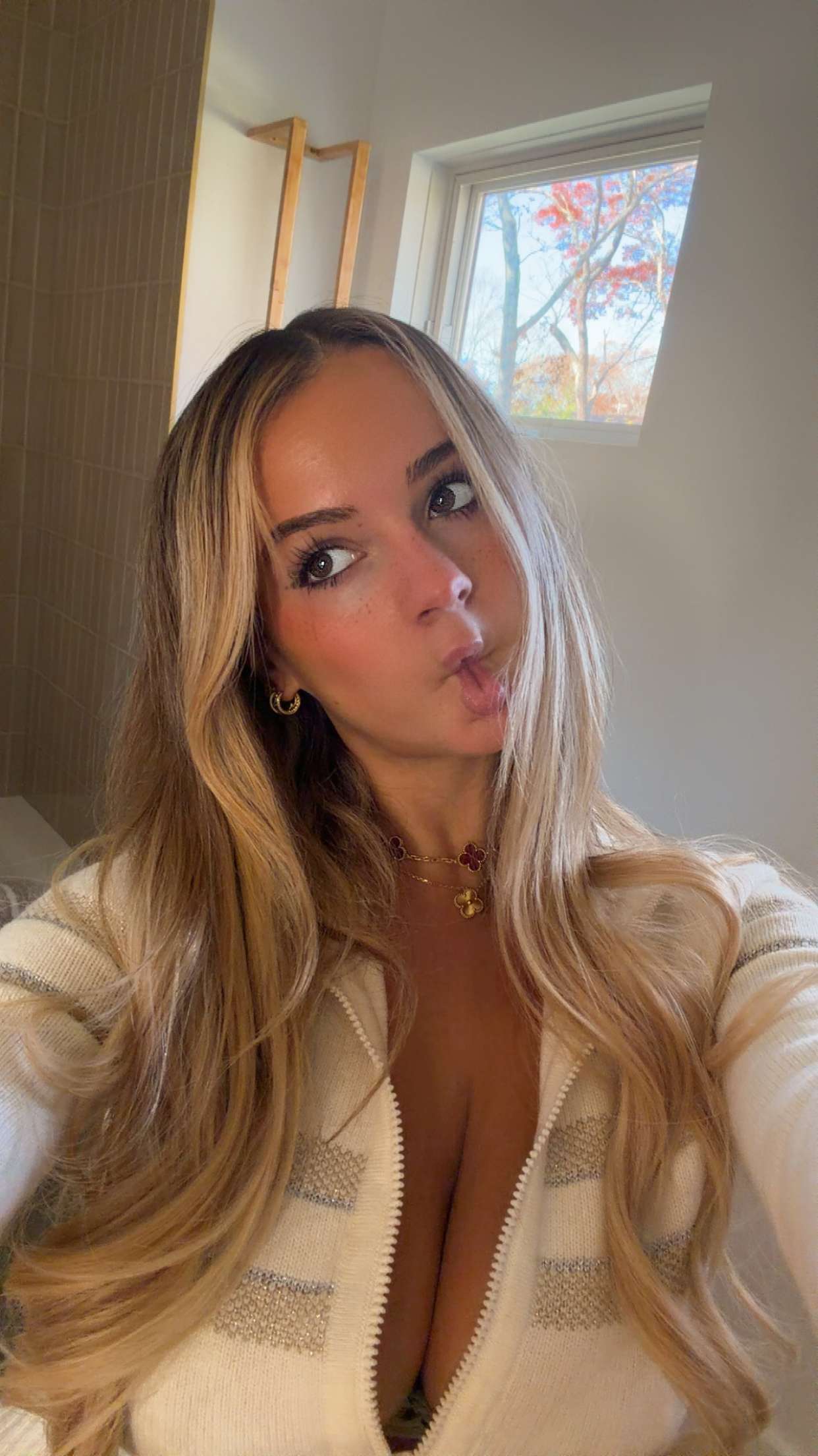 kaitlyn_krems snapchat image archive image