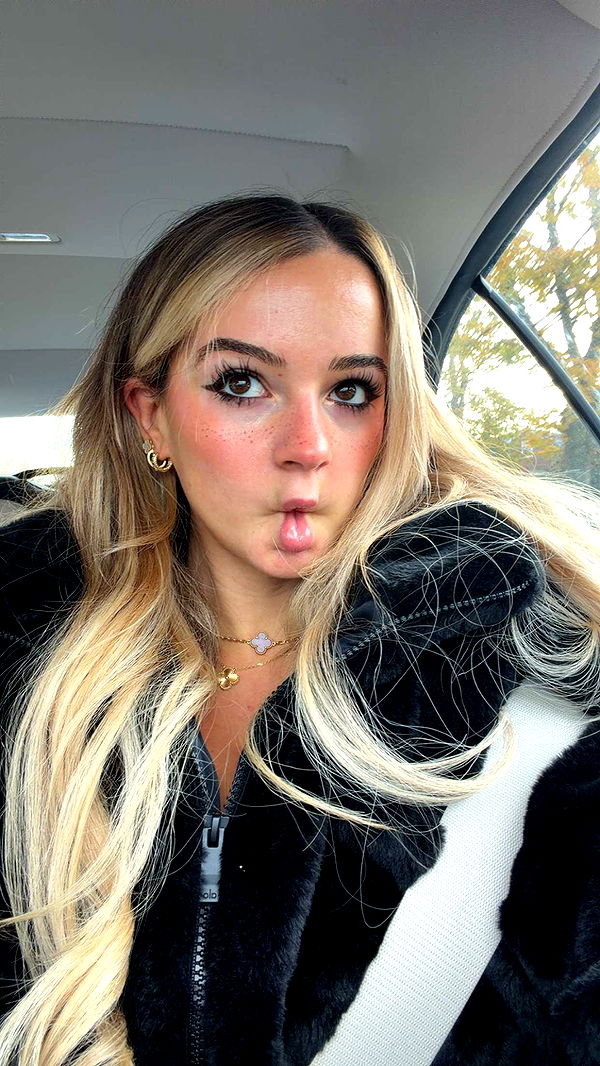 kaitlyn_krems image ~ Altpins