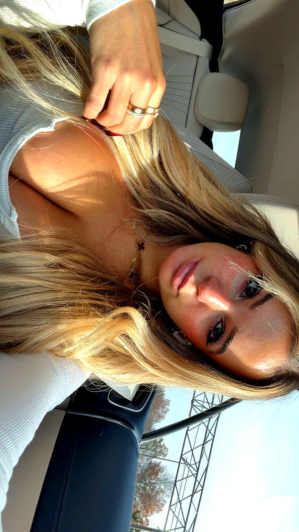 kaitlyn_krems image ~ Altpins