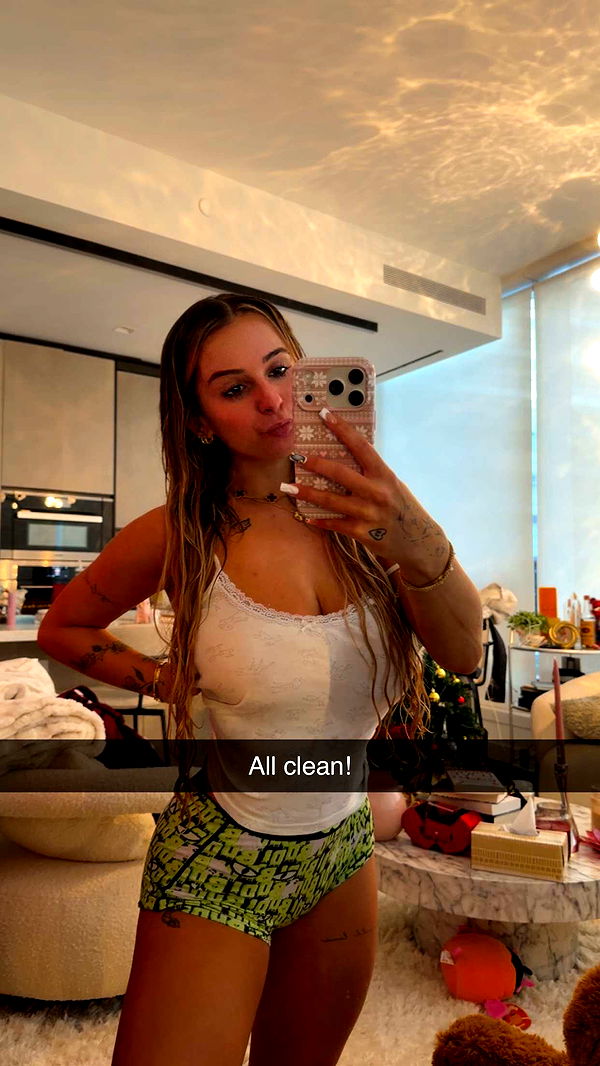 kaitlyn_krems image ~ Altpins