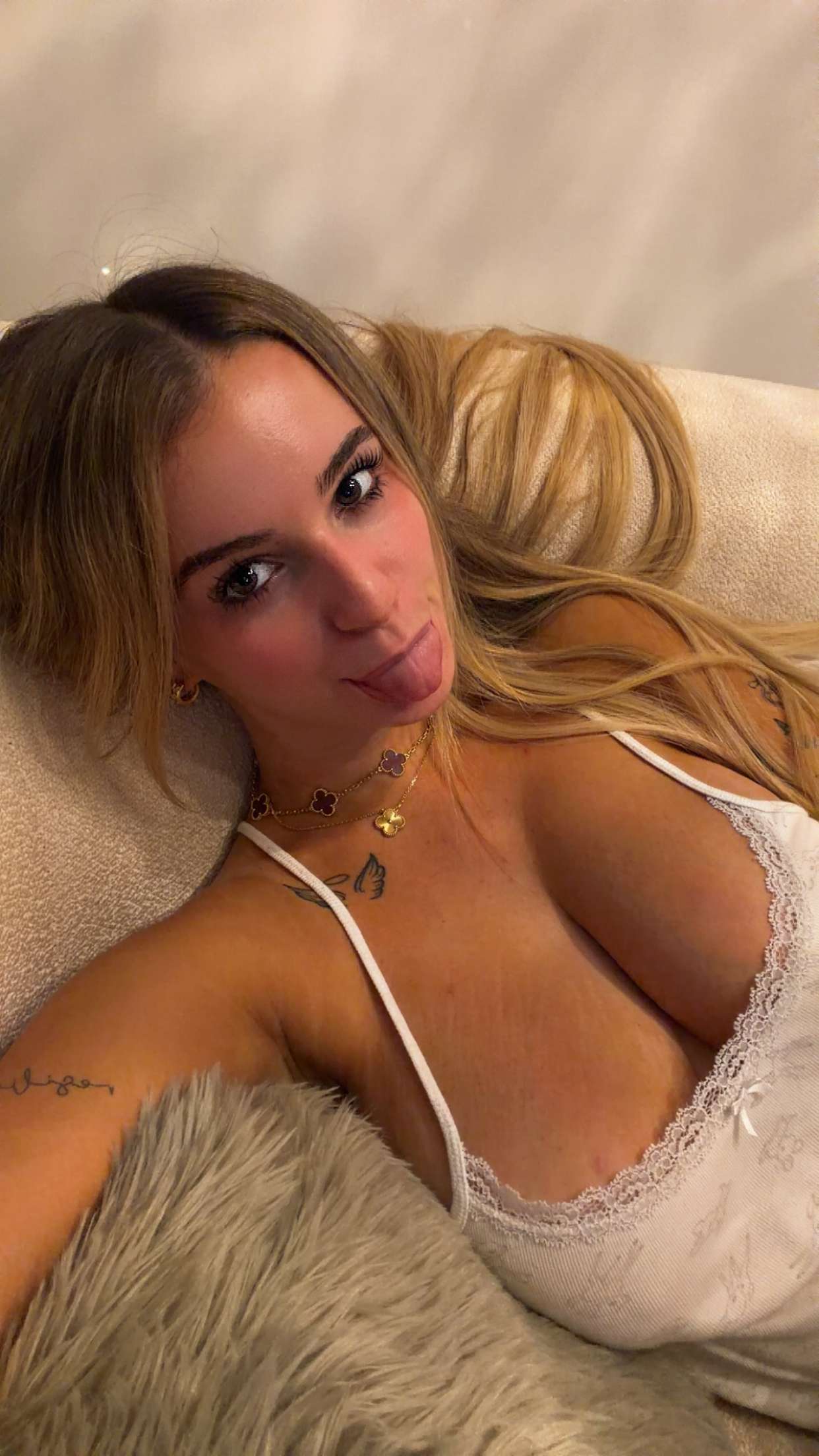 kaitlyn_krems snapchat image archive image