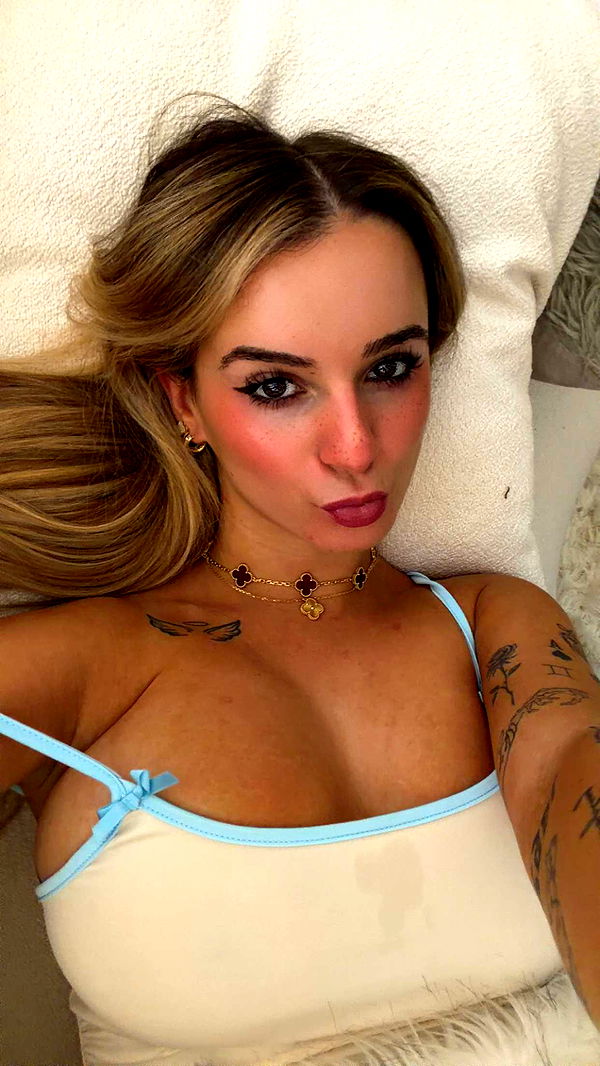 kaitlyn_krems image ~ Altpins