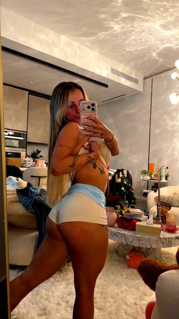 kaitlyn_krems image ~ Altpins