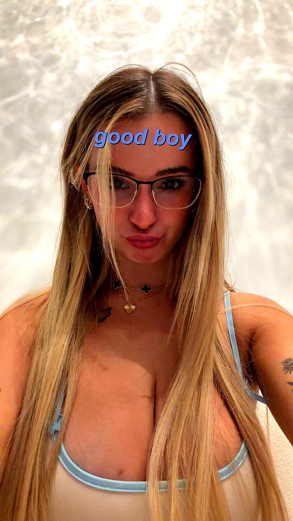 kaitlyn_krems image ~ Altpins