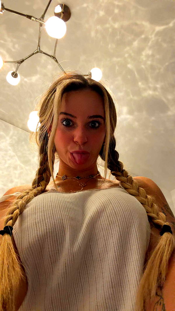 kaitlyn_krems image ~ Altpins